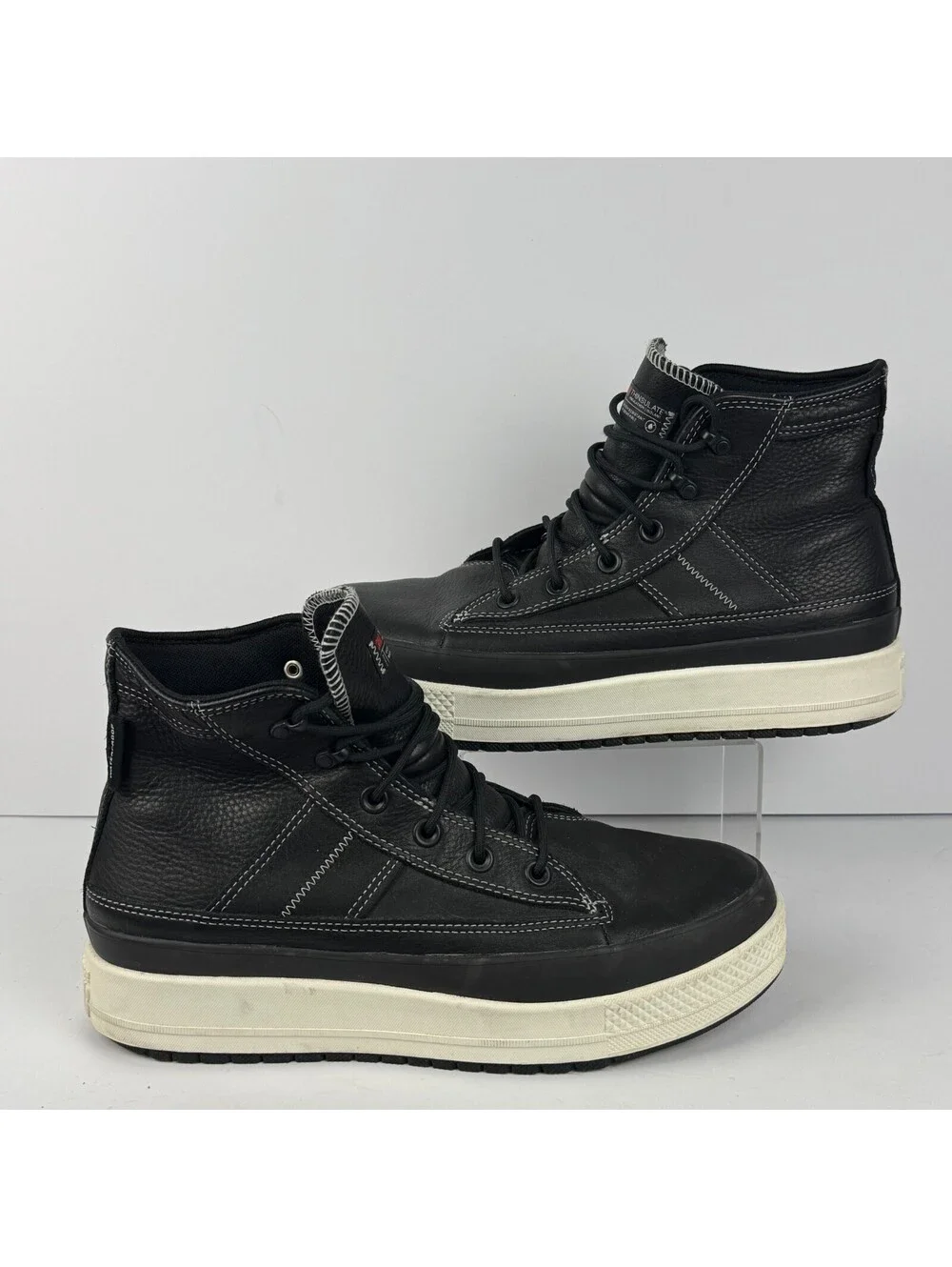 Converse Chuck Taylor Mens 9.5 Black Leather AS 3M Thinsulate Waterproof Shoes